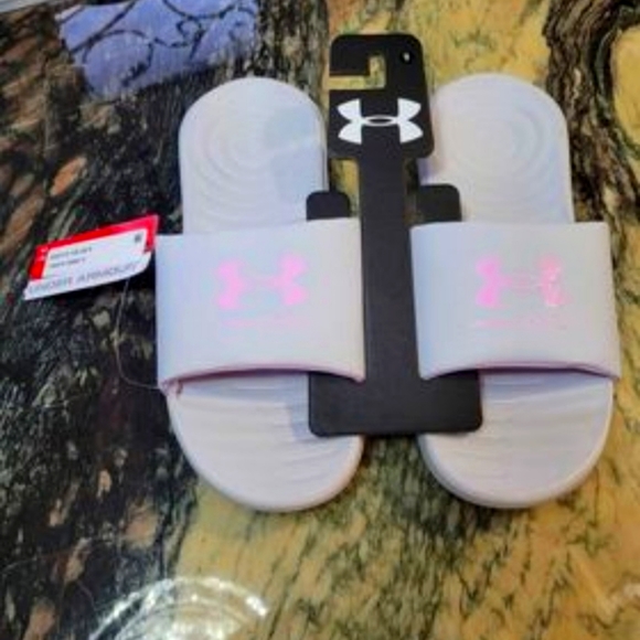 Bnwt womens size 10 under armour slides - Picture 1 of 2
